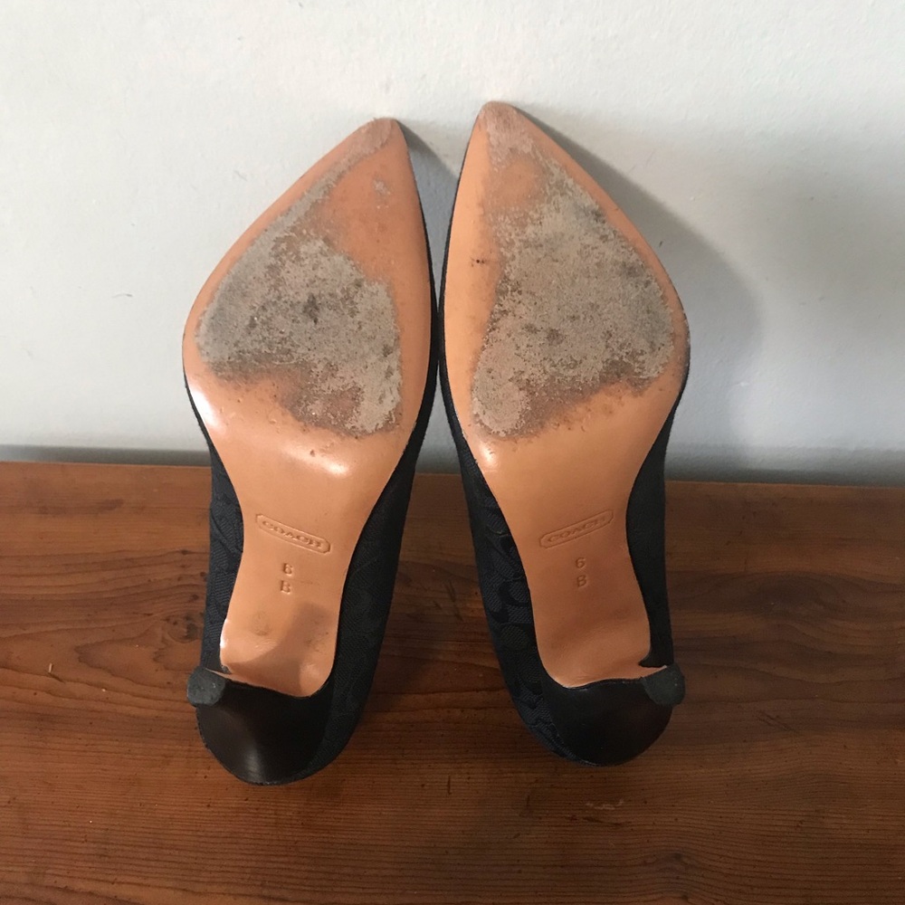 โ๏ธCoach Women's Black Heels ๐ - Picture 11 of 14